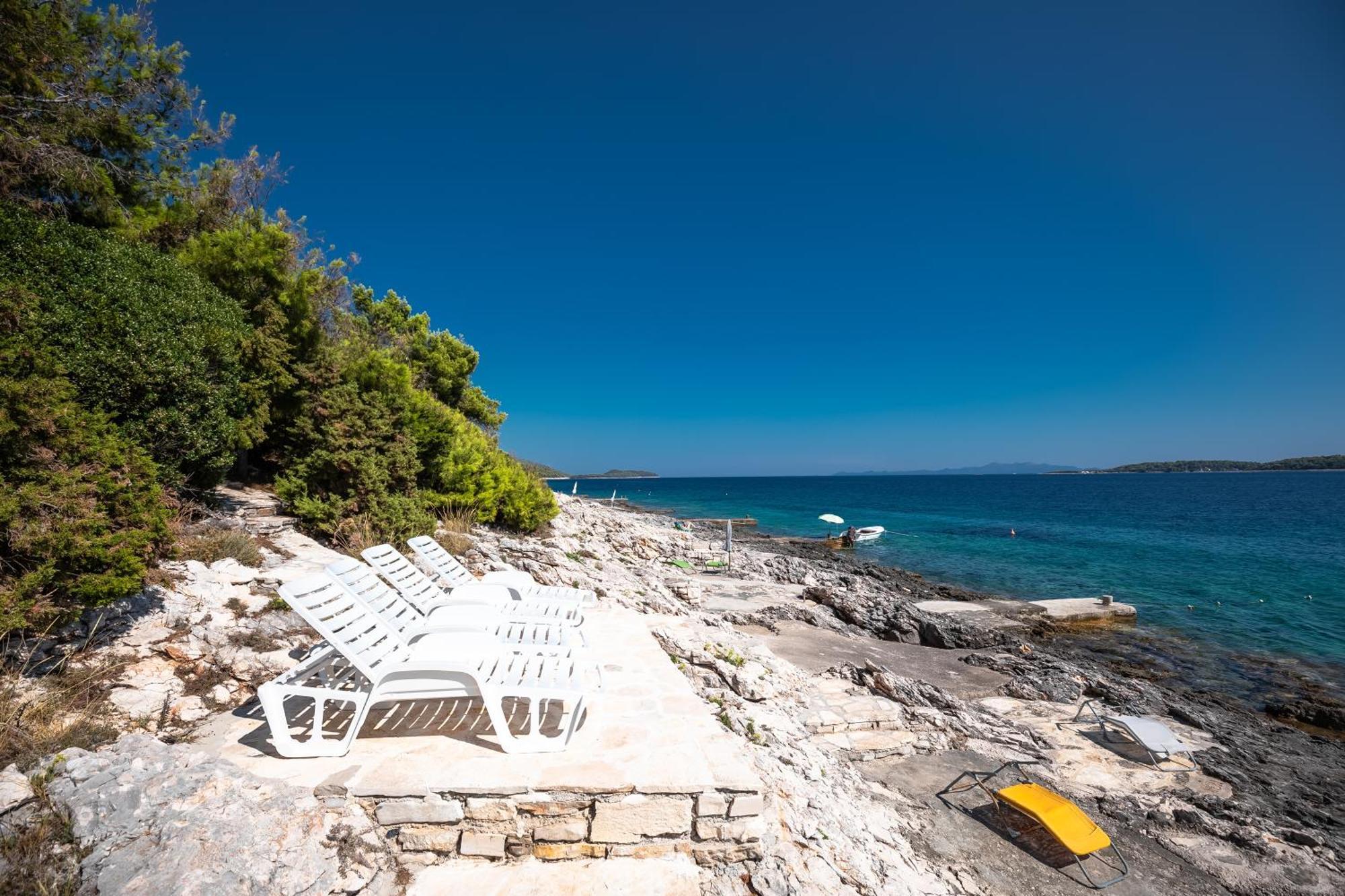Apartments By The Sea Cove Nova, Korcula - 11353 Vela Luka Exterior photo